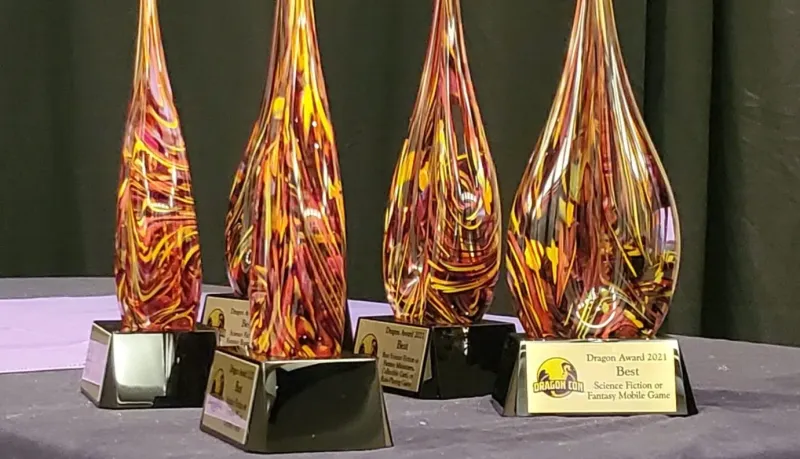 Изображение к статье Были объявлены лауреаты премии Dragon Award 2023 года