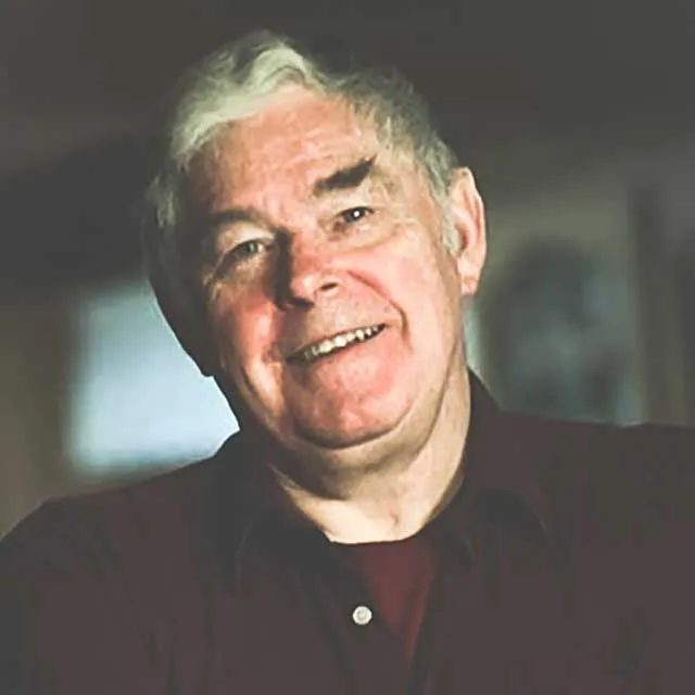 Джеймс Хоган (James Hogan)